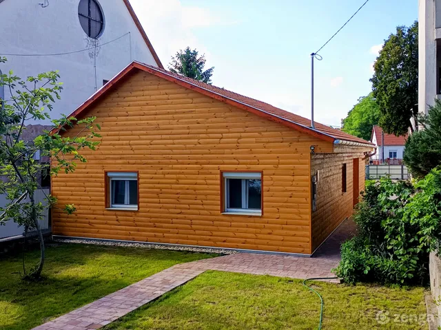 Eladó ház Székesfehérvár, Búrtelep 100 nm