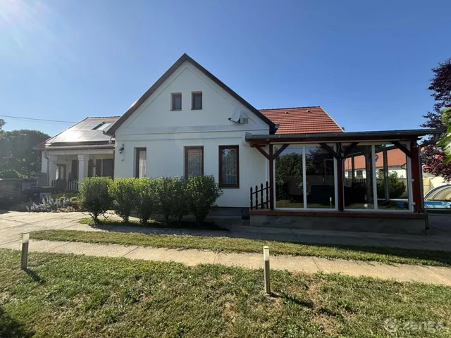 Eladó ház Palkonya 190 nm