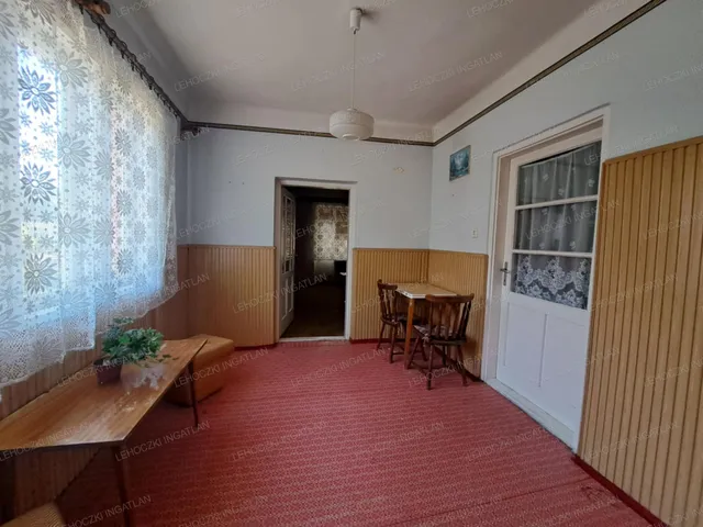 Eladó ház Buj 74 nm