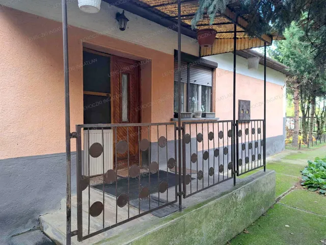 Eladó ház Paszab 82 nm