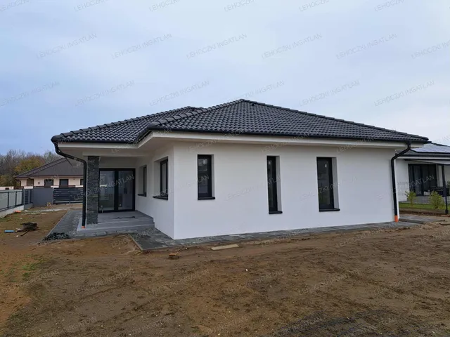 Eladó ház Nyíregyháza, Oros 170 nm