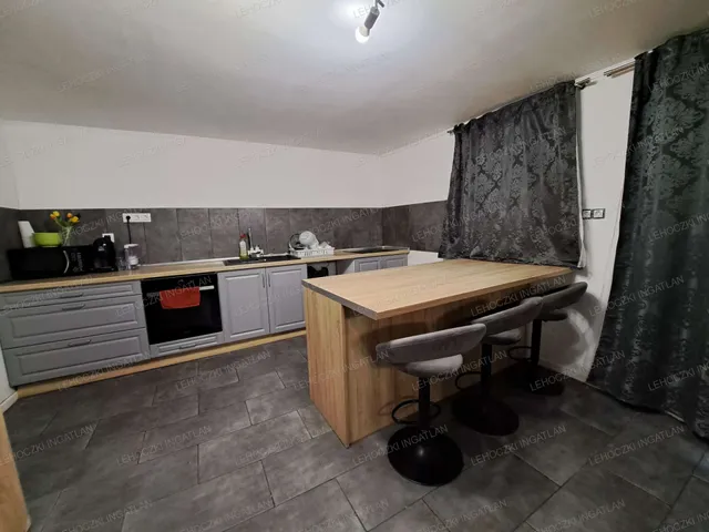 Eladó ház Apagy 120 nm