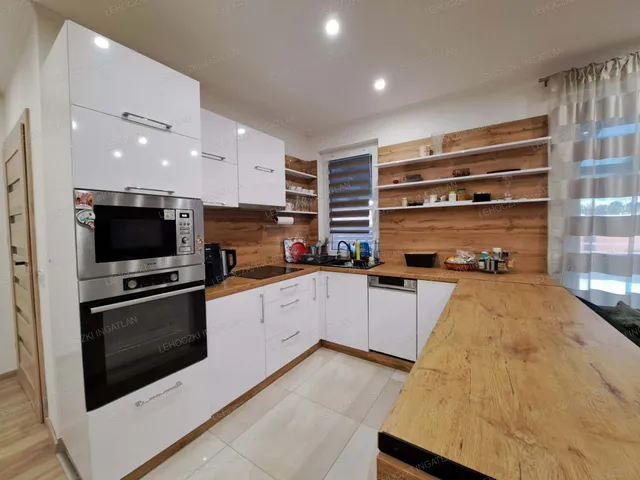 Eladó ház Nyíregyháza, Oros 90 nm