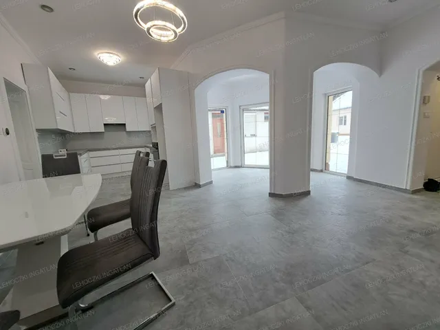 Eladó ház Nyíregyháza, Belváros 156 nm