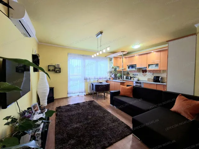 Eladó lakás Nyíregyháza, Korányi-kertváros 77 nm