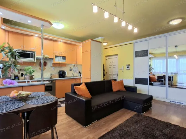 Eladó lakás Nyíregyháza, Korányi-kertváros 77 nm