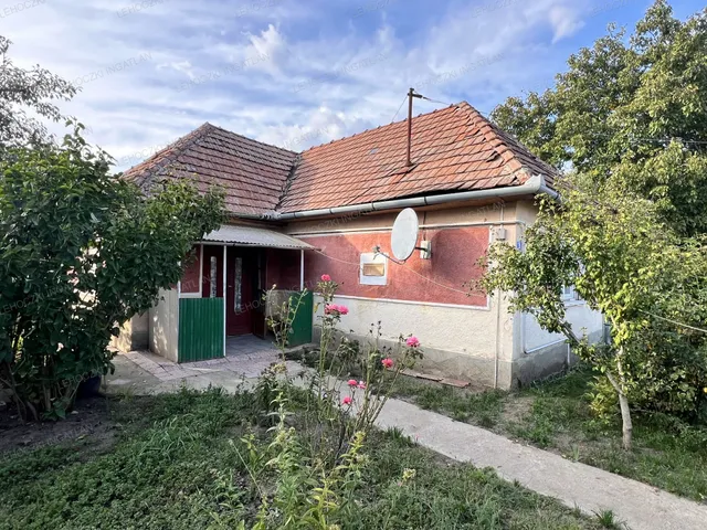 Eladó ház Buj 69 nm