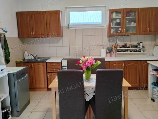 Eladó ház Nyíregyháza, Nyírszőlős 125 nm