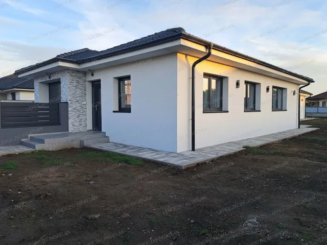 Eladó ház Nyíregyháza, Oros 98 nm