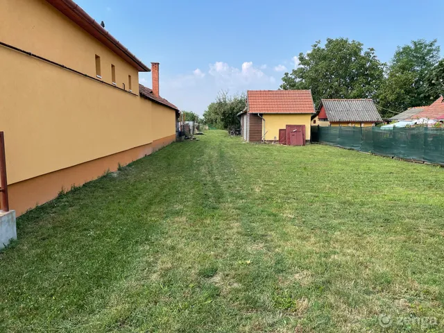 Eladó telek Tiszafüred 1806 nm