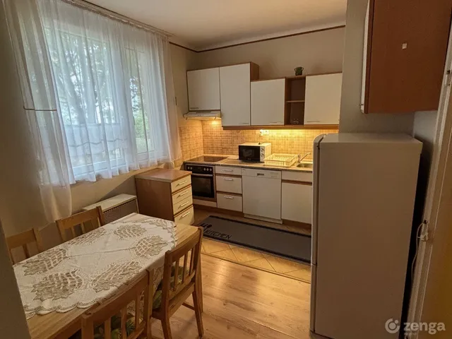 Eladó lakás Veszprém, Egyetemváros 43 nm