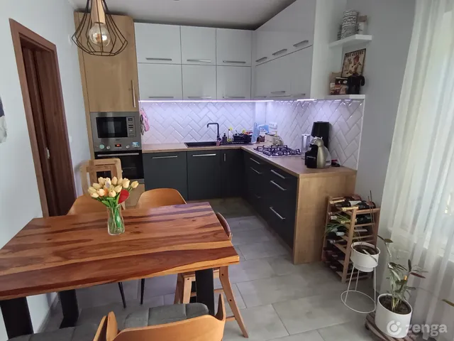 Eladó lakás Ajka, Tósokberénd 64 nm