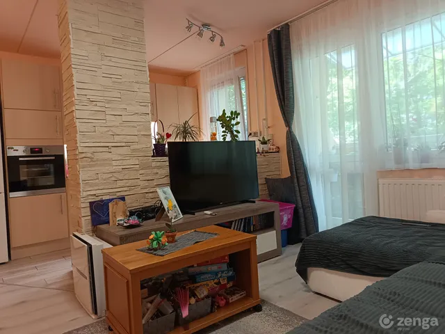 Eladó lakás Veszprém, Egry József utcai lakótelep, Egry József utca 43 69 nm
