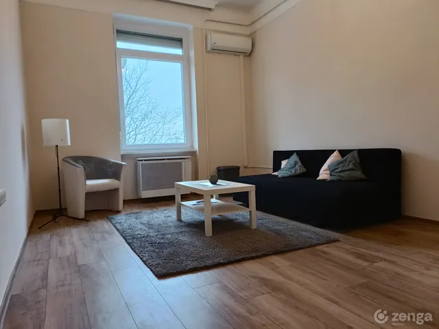 Eladó lakás Budapest X. kerület, Ligettelek 32 nm