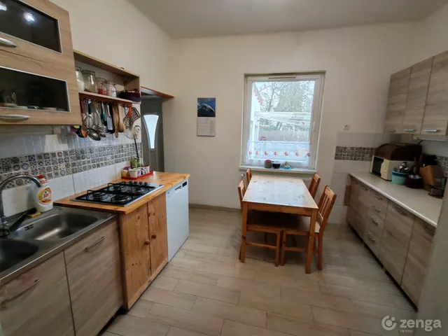 Eladó ház Berekfürdő, Fenyő  96 nm