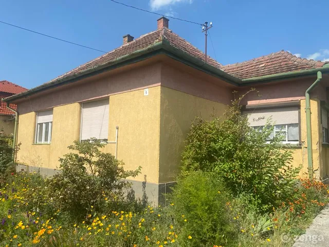 Eladó ház Nagyvenyim 85 nm