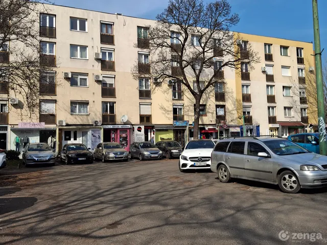 Eladó lakás Dunaújváros, Belváros 35 nm