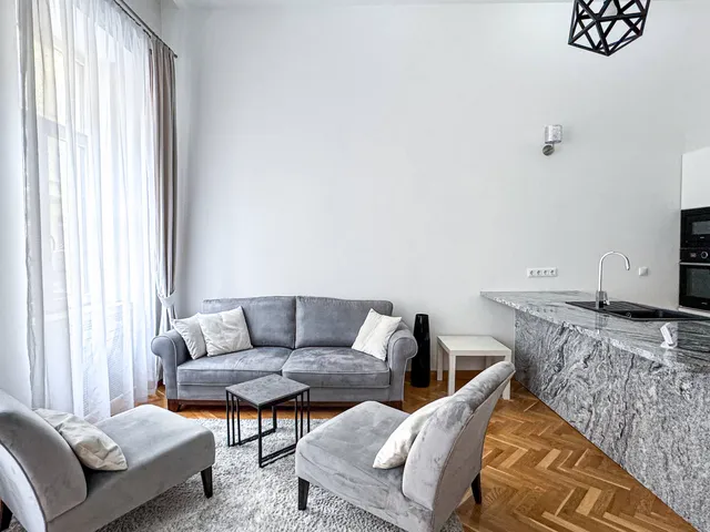 Eladó lakás Budapest VI. kerület 71 nm
