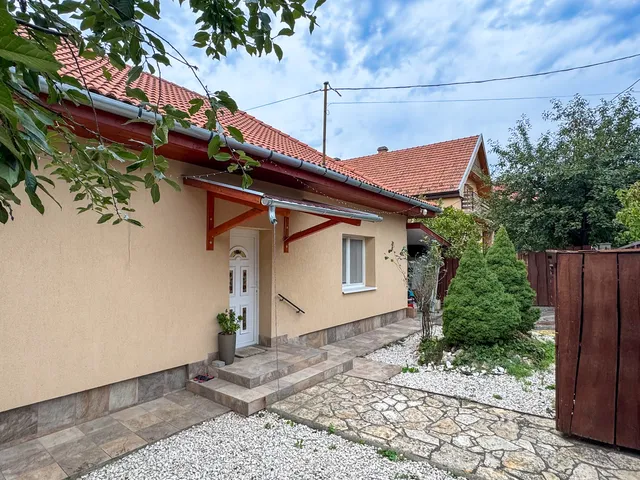 Eladó ház Budapest XVII. kerület, Rákoskert 150 nm