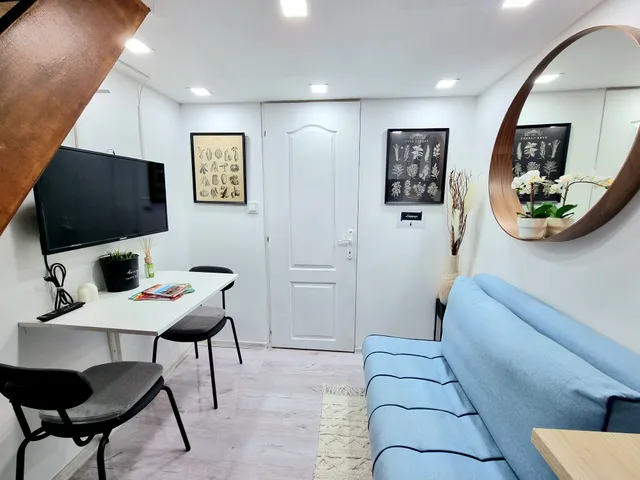 Eladó lakás Budapest VI. kerület 17 nm