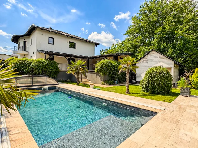 Eladó ház Érd, Fenyves-Parkváros 220 nm