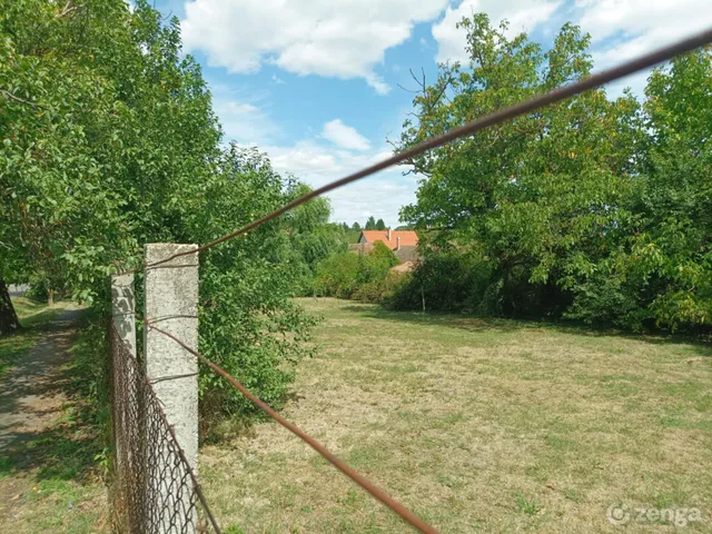 Eladó telek Diósjenő, Szentgyörgyi utca 1160 nm