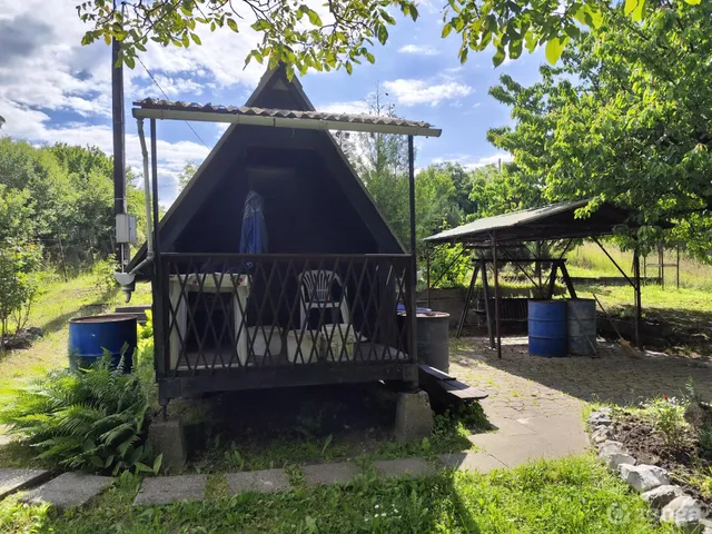 Eladó telek Eger, Lajosváros 2400 nm