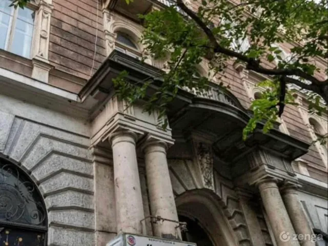 Eladó lakás Budapest VI. kerület, Nagykörúton belüli terület 54 nm