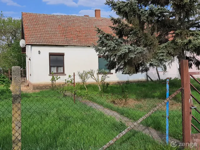 Eladó ház Kardoskút 106 nm
