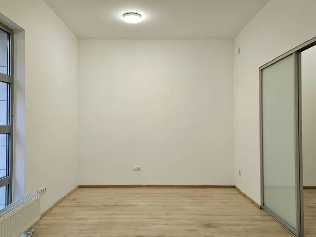 Eladó kereskedelmi és ipari ingatlan Budapest IX. kerület 39 nm