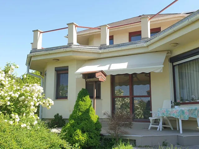 Eladó ház Budakeszi, Máriamakk, Makkosi utca 396 nm