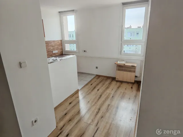 Eladó lakás Tököl, Pesti úti lakótelep 43 nm