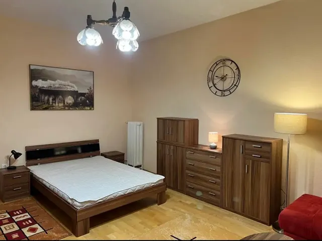Kiadó lakás Budapest II. kerület, Országút 43 nm