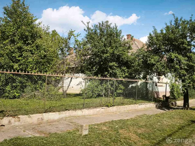 Eladó ház Úri 90 nm