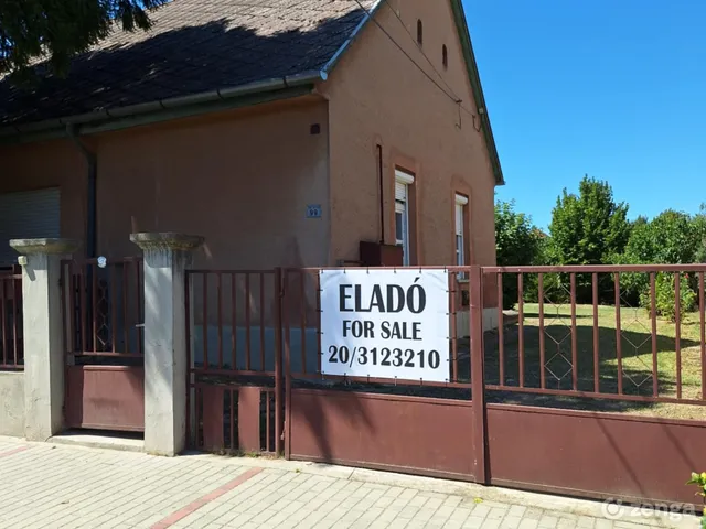 Eladó ház Zamárdi, Fő utca 99 100 nm
