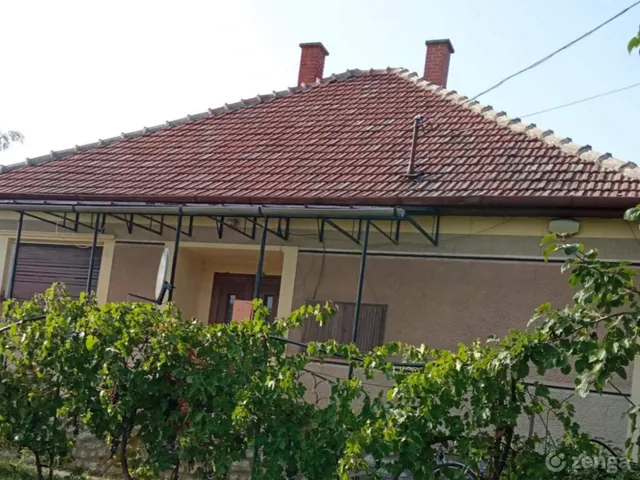 Eladó ház Mezőkeresztes 100 nm