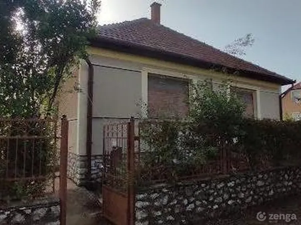 Eladó ház Mezőkeresztes 89 nm