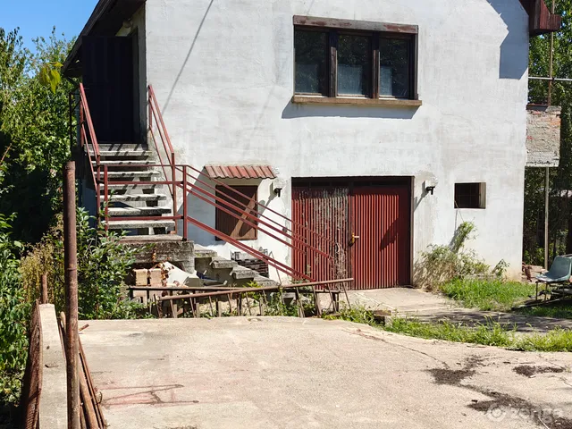 Eladó ház Érd, Fenyves-Parkváros 250 nm