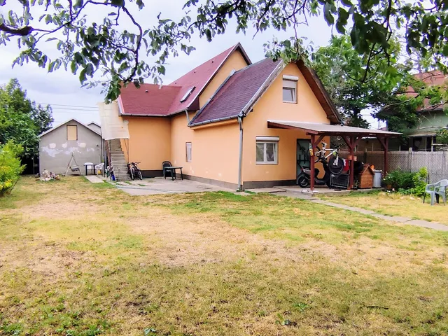 Eladó ház Gyál, Gyálliget 210 nm