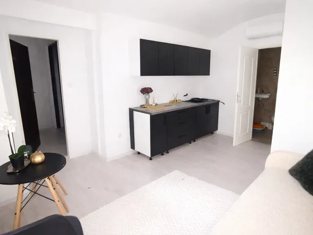 Eladó lakás Budapest VIII. kerület, Corvin negyed 19 nm