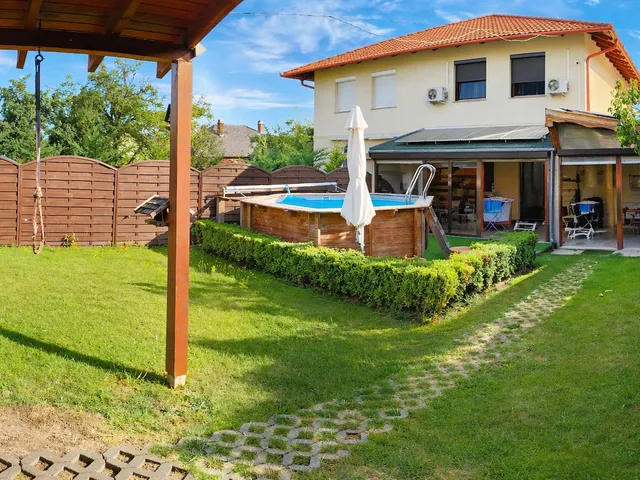 Eladó ház Budapest XVII. kerület, Rákoskert 136 nm