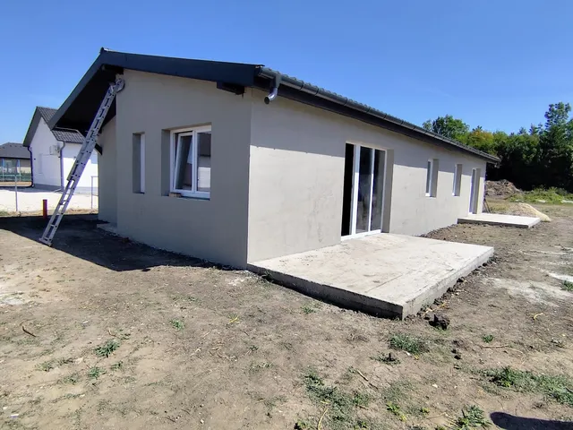 Eladó ház Siófok, Sóstó, Léda u. 66 nm