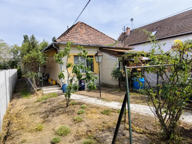 Eladó ház Budapest XVIII. kerület, Ganztelep 76 nm