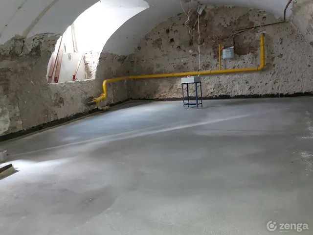 Eladó kereskedelmi és ipari ingatlan Budapest XI. kerület, Szentimreváros 103 nm