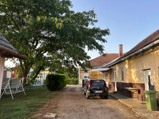 Eladó ház Rakamaz 100 nm