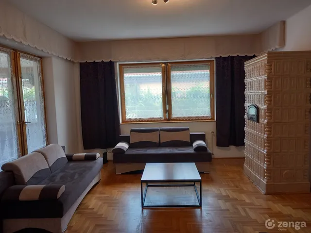 Kiadó ház Debrecen, Józsa, Október 6. utca 140 nm