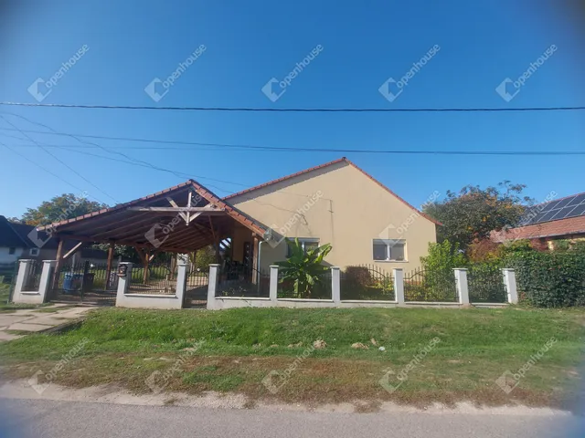 Eladó ház Somogyaszaló 180 nm