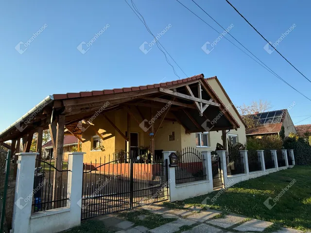 Eladó ház Somogyaszaló 180 nm