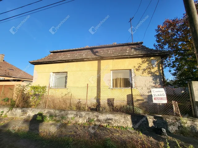 Eladó ház Süttő 99 nm