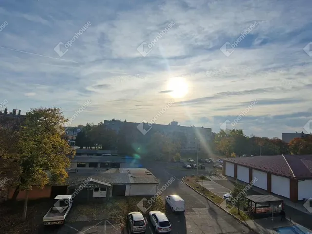 Eladó lakás Komárom 55 nm